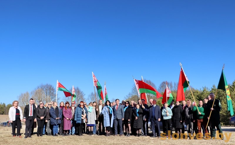 В память о сестрах Хатыни